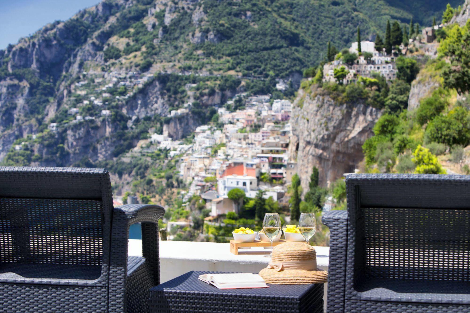 I Giardini Dei Sensi Aparthotel Positano Bagian luar foto
